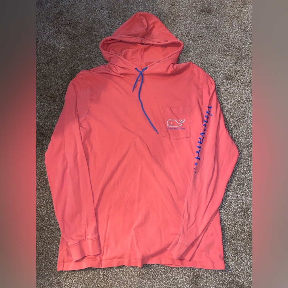 Men’s Vineyard Vines shirt
